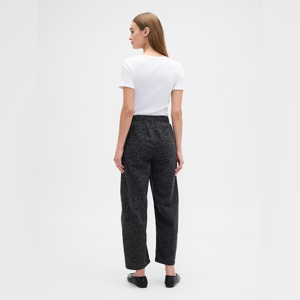 Women's Charcoal Leopard Print Drawstring Pants - Picture 4 of 7
